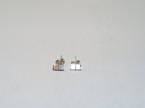 Georg Jensen sterling silver
Ear rings - square design