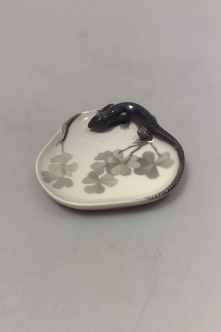 Royal Copenhagen Lizard and snail dish No 630/308.