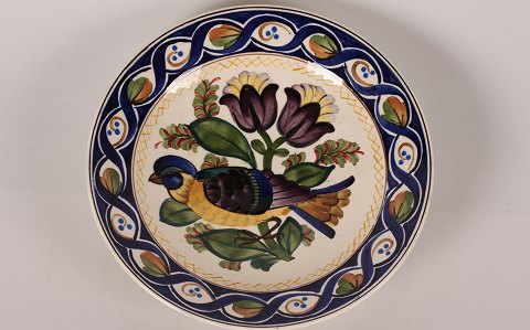 Royal Copenhagen
Aluminia
Plate
with bird decoration
No 1169/404