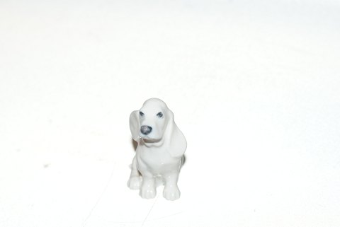 Royal Copenhagen Cocker spaniel dog
Height 4.5 cm
Deck No. 2547
