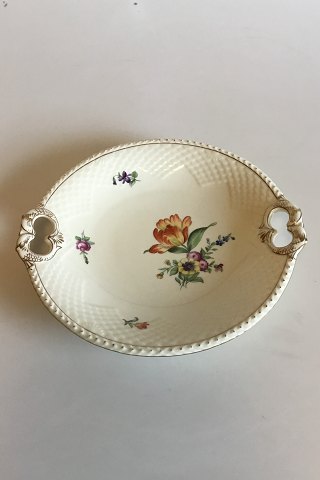 Bing & Grondahl Saxon Flower, Creme Cake Platter with Handles No 101