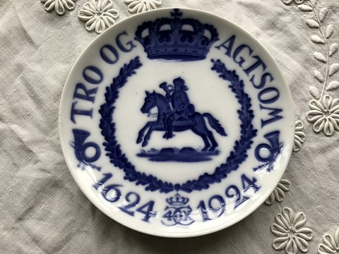 Royal Copenhagen
Erinnerungsteller
Post Platte
* 500kr