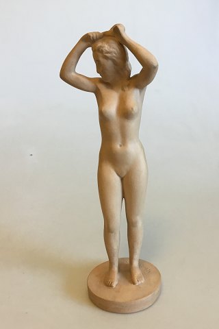 P. Ipsen Enke Terracot figurine of standing nude woman No 910. Designed by 
Volmer Bahner