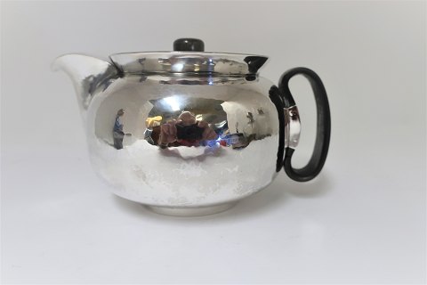 Hans Hansen. Teapot in sterling silver. Model HH74. Produced in 1932