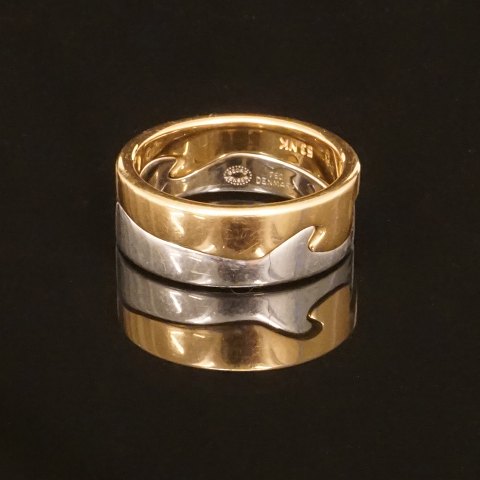 A 18ct Gold Georg Jensen Fusion ring. Ring size 
54-55