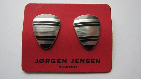 Ear Clips, pewter jewellery, Design: Jørgen Jensen
Vintage Ear Clips
Stamped 
The silversmith Jørgen Jensen (1895-1966), oldest son of the famous Georg 
Jensen.
We have a large choice of pewter jewellery