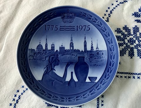 Royal Copenhagen
Jubilee Plate
200år
*50 Danish kroner