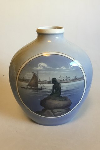 Royal Copenhagen Art Nouveau Vase with The Little Mermaid No 2770/2535