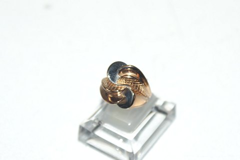 Gold ring 18 carat gold