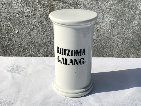 Royal Copenhagen
Apotekerkrukke
RHIZOMA GALANG
*725kr