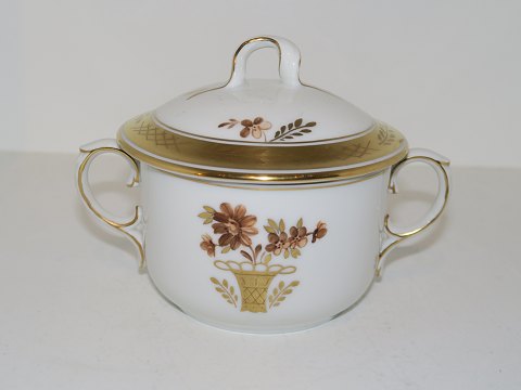 Gold Basket
Small soup cup