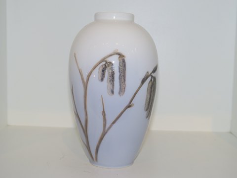 Royal Copenhagen
Art Nouveau vase  with acorn