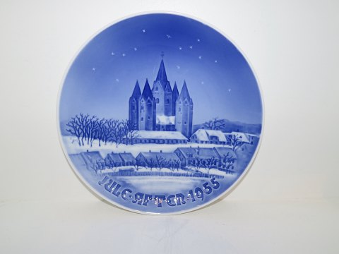 Bing & Grondahl Christmas Plate
1955