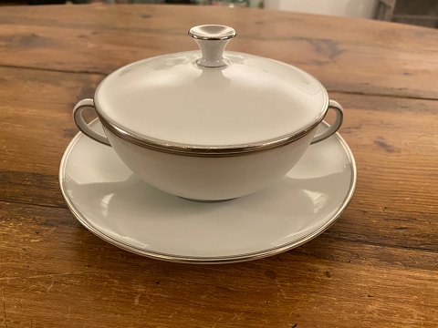 Bouillon cup / soup cup from Bing and Grondahl (B&G) Aladdin