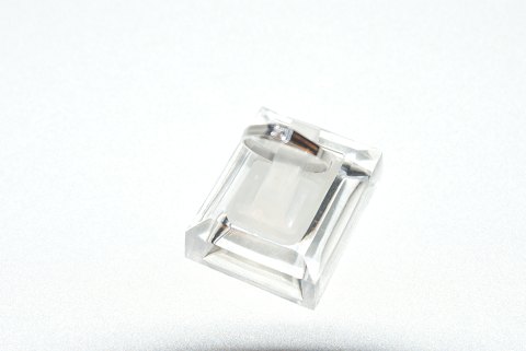 Elegant lady White gold ring with Brilliant in 14 carat white gold