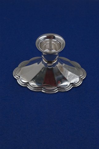 Candlestick 6cms on oval stand of Danish 830 silver