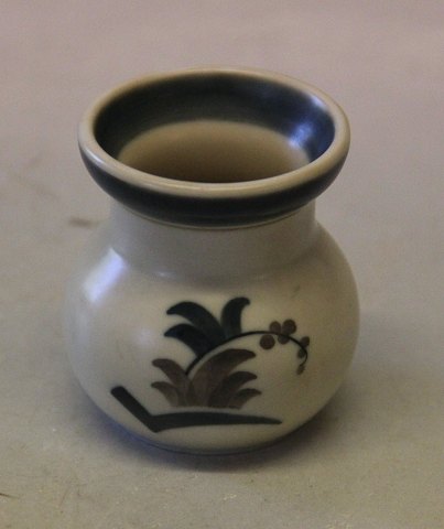 143-103 RC Vase 6 cm 1928
 Matt Porcelain Aluminia