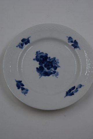 Blue Flower Plain Danish porcelain. Cake plates 15.5cm