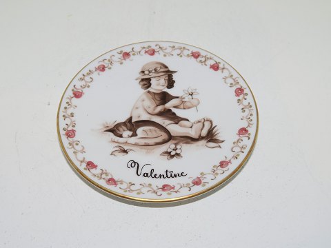 Royal Copenhagen 
Small Valentine plate