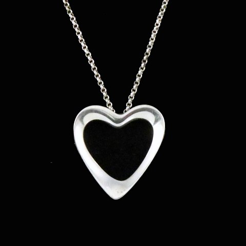 HEARTS OF GEORG JENSEN pendant and chain in sterling silver