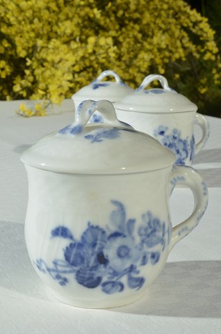 Royal Copenhagen  Blue flower curved Custard cup 1542