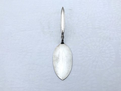 Desiree
silver Plate
Cake server
*100 DKK