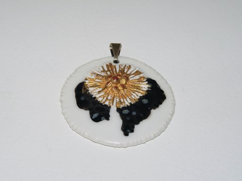 Royal Copenhagen
Pendant by Nils Thorsson