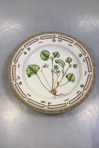 Royal Copenhagen Flora Danica Dinner Plate No 624(3549)