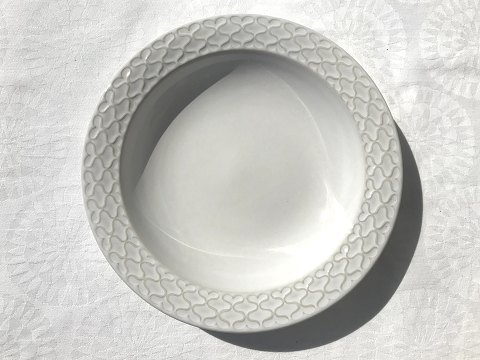 Bing & Grondahl
White Cordial
Deep plate
# 226
* 300kr