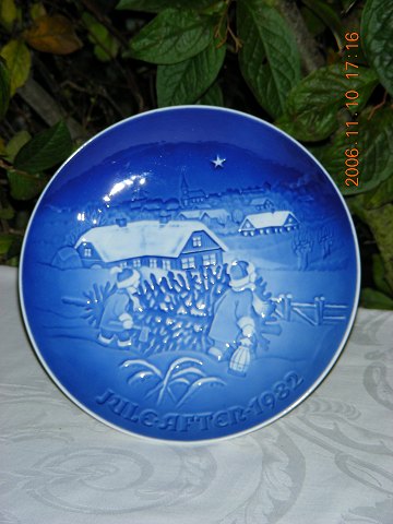 Bing & Grondahl Christmas plate 1982
