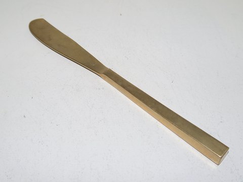 Scanline Bronze
Butter knife 14.8 cm.