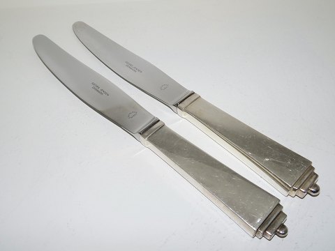 Georg Jensen Pyramid silver plate
Dinner knife 22.6 cm.