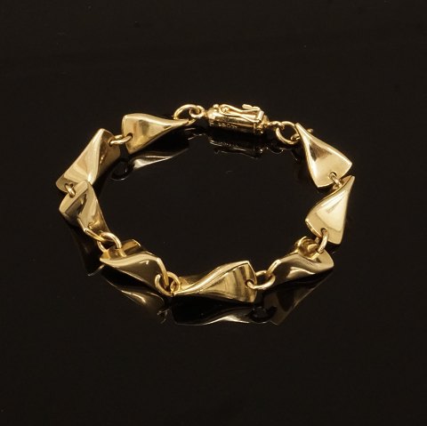 Georg Jensen "Butterfly" Armband aus 18kt Gold. 
#1104A. L: 19,3cm