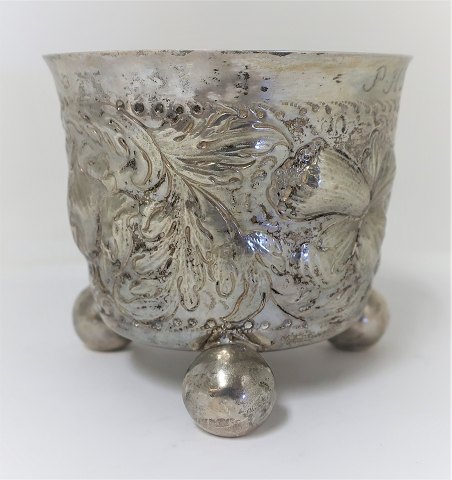 Antique silver goblet (830). Jörgen Stilche, Copenhagen. Height 7.5 cm. Produced 
1687.
