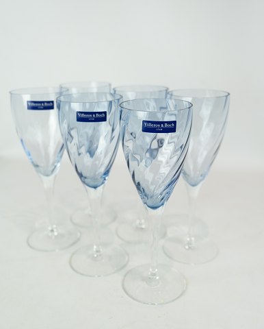 Set of six blue wine glass by Villeroy & Boch.
5000m2 showroom.
