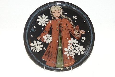 Plate of girl