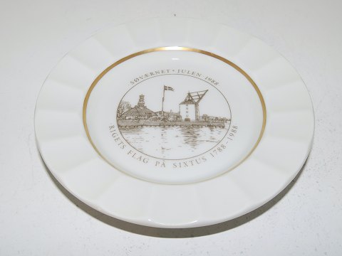 Royal Copenhagen
Naval Service Christmas plate 1988