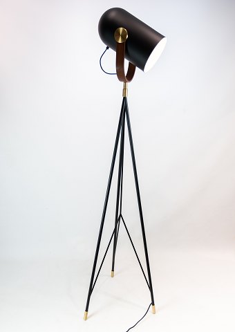 Floor lamp, model Carronade, by Le Klint.
5000m2 showroom.