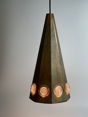 Erik Höglund and Hans Bergström for Atelje Lyktan, Sweden in the mid-20th 
century. Copper lamp with 8 glass ornaments
