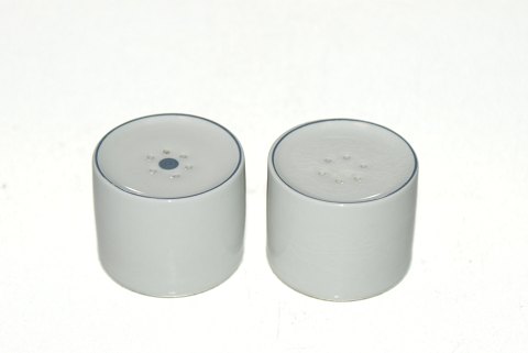 Aluminia & Royal Copenhagen Blue Edge Salt and pepper set