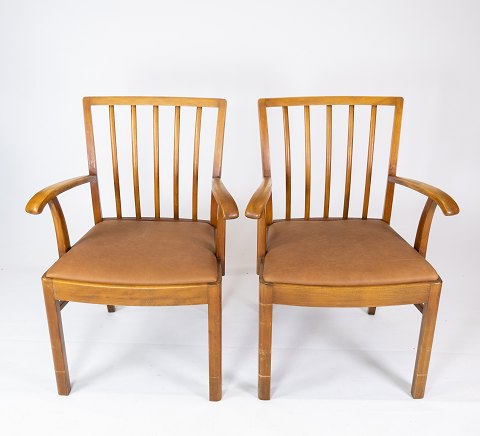 Set Of Two Armchairs - Light Wood - Light Brown Leather - Danish Carpenter 
Master - 1940