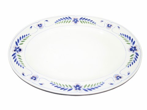 Blue Vetch
Large platter 50 cm.