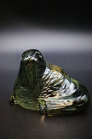 Swedish Glass, figure for WWF - World Wildlife Fund in the form of walrus.
Height: 10 cm. Signed Paul Hoff 1977 - Limited Edition.