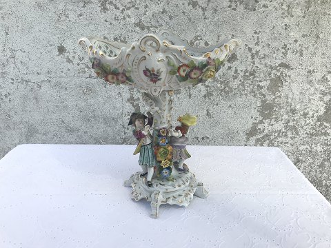 Porcelæns opsats
Med figurer
Wien porcelæn
950kr