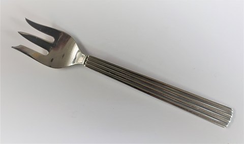 Georg Jensen. Sølvbestik (925). Bernadotte. Kagegaffel. Længde 13,7 cm.