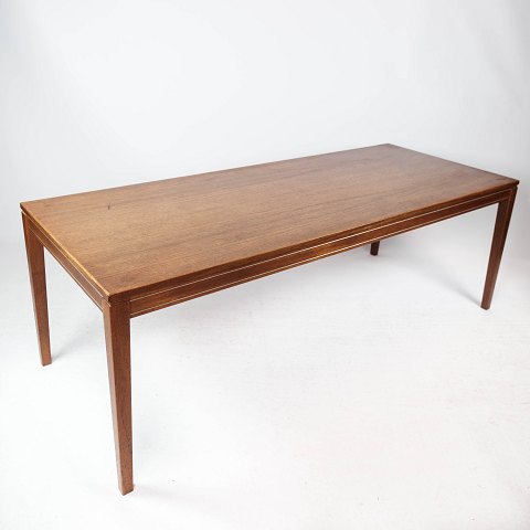 Coffee table in teak of Danish design from the 1960s. 
5000m2 showroom.
