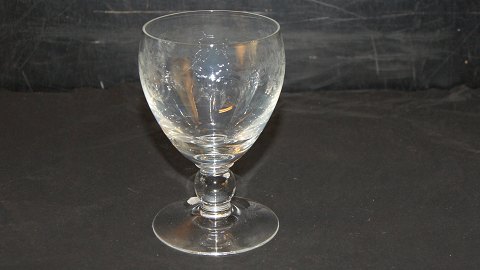 Red wine glass #Gerda Holmegaard
Height 11.7 cm