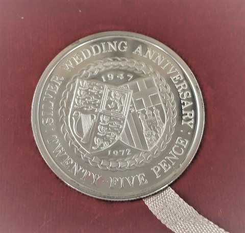 Isle of Man. Silbermünze. 25 Pence von 1972. Durchmesser 38 mm. Im Karton