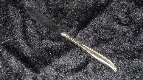 Dinner knife #Columbine # Silver stain
Length 22 cm approx