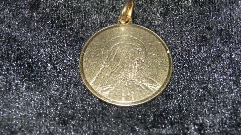 Elegant Pendant Virgin Mary 18 Carat Gold